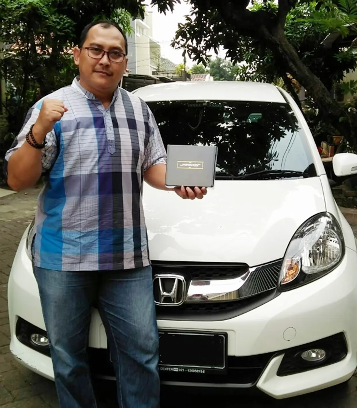 Pengguna MINICON